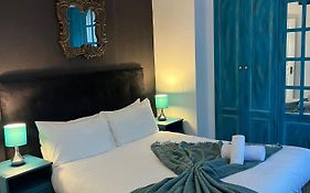 Temple Bar Apartment By Dublinexchangesuites